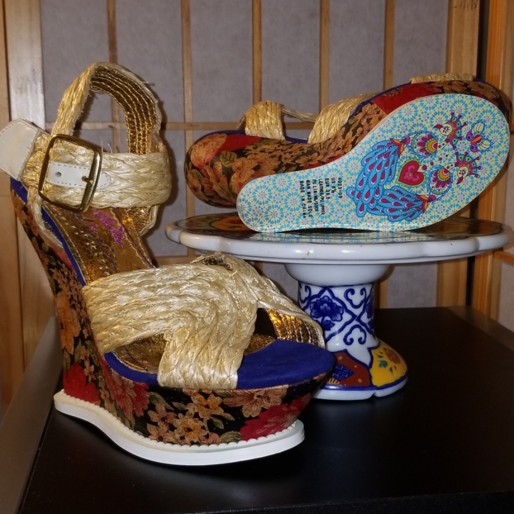 Retro Wedges